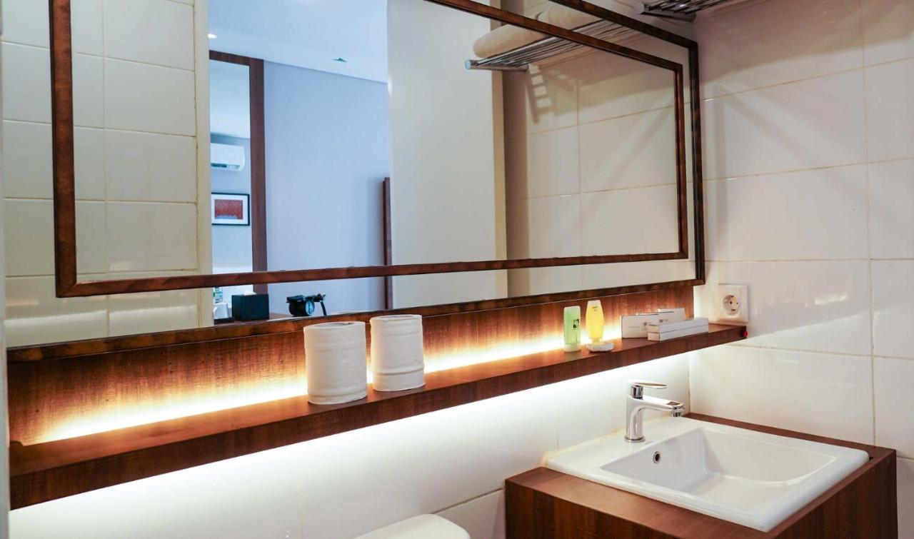 Tuscany Boutique Hotel South Tangerang Kültér fotó